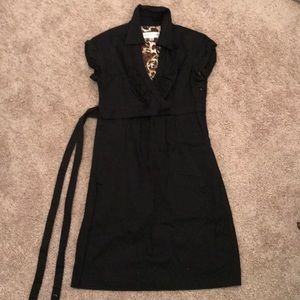 Black Donna Ricco dress w side zipper & tie waist